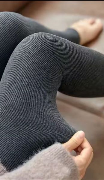 Женские теплые лосины на меху в рубчик, Cерый 3XL-7XL c299/2 фото